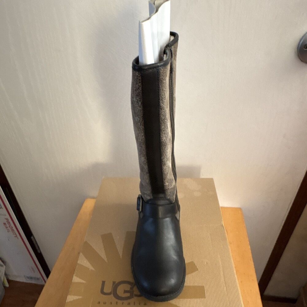 UGG Leather Boots Women’s Size 6.5